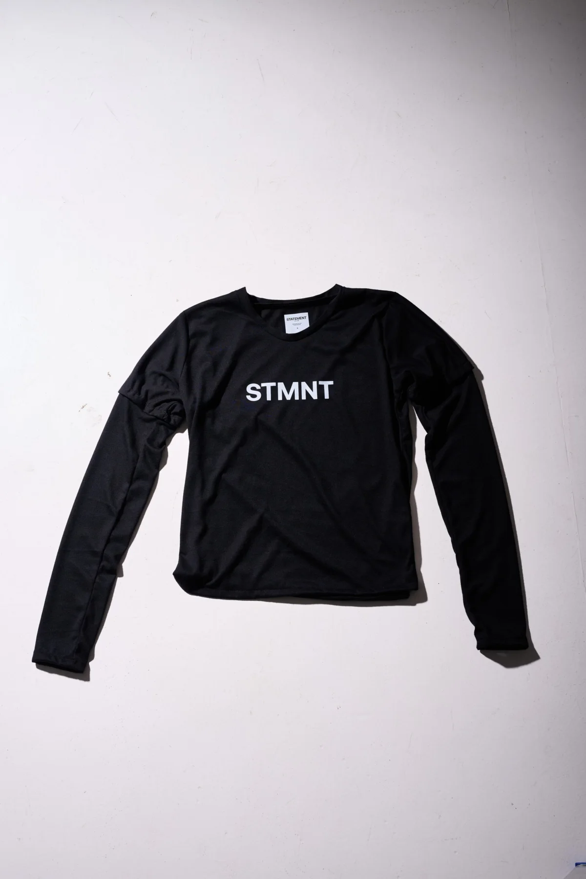 long sleeve logo tee